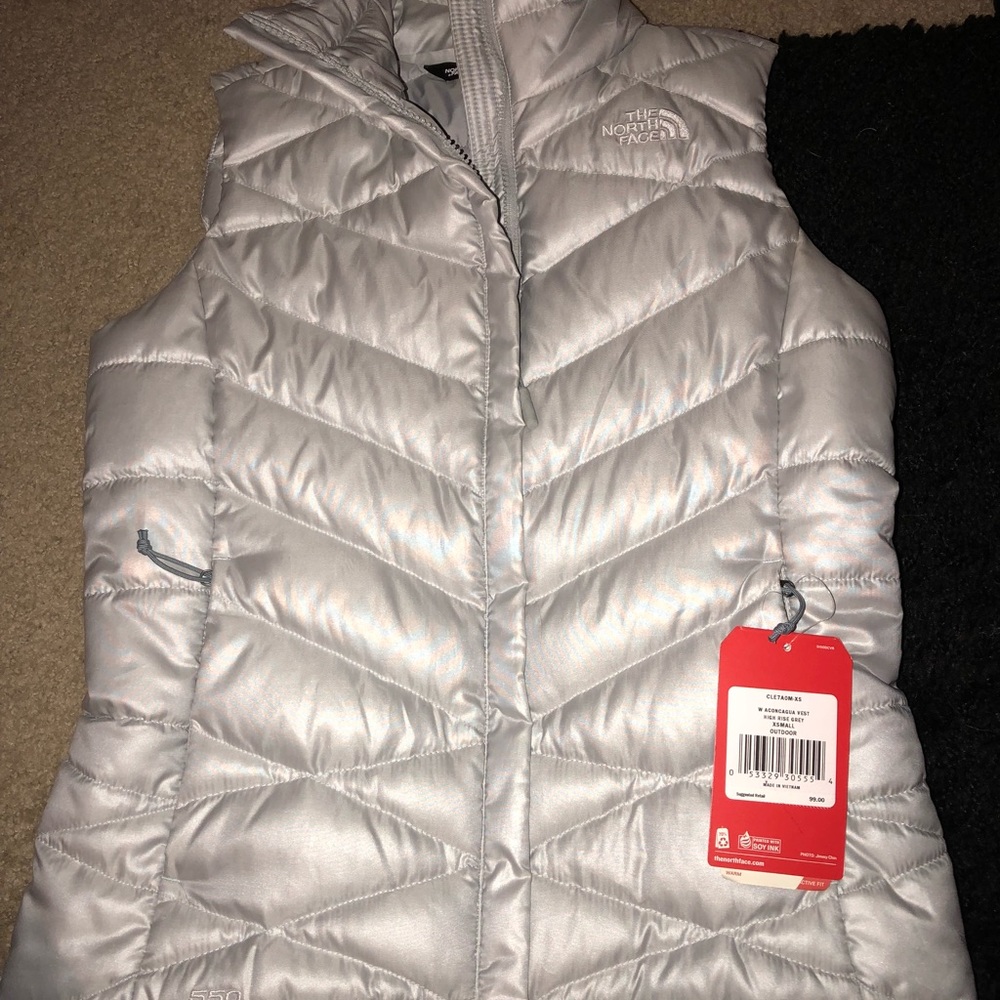 Women's Ancongaua Vest NWT